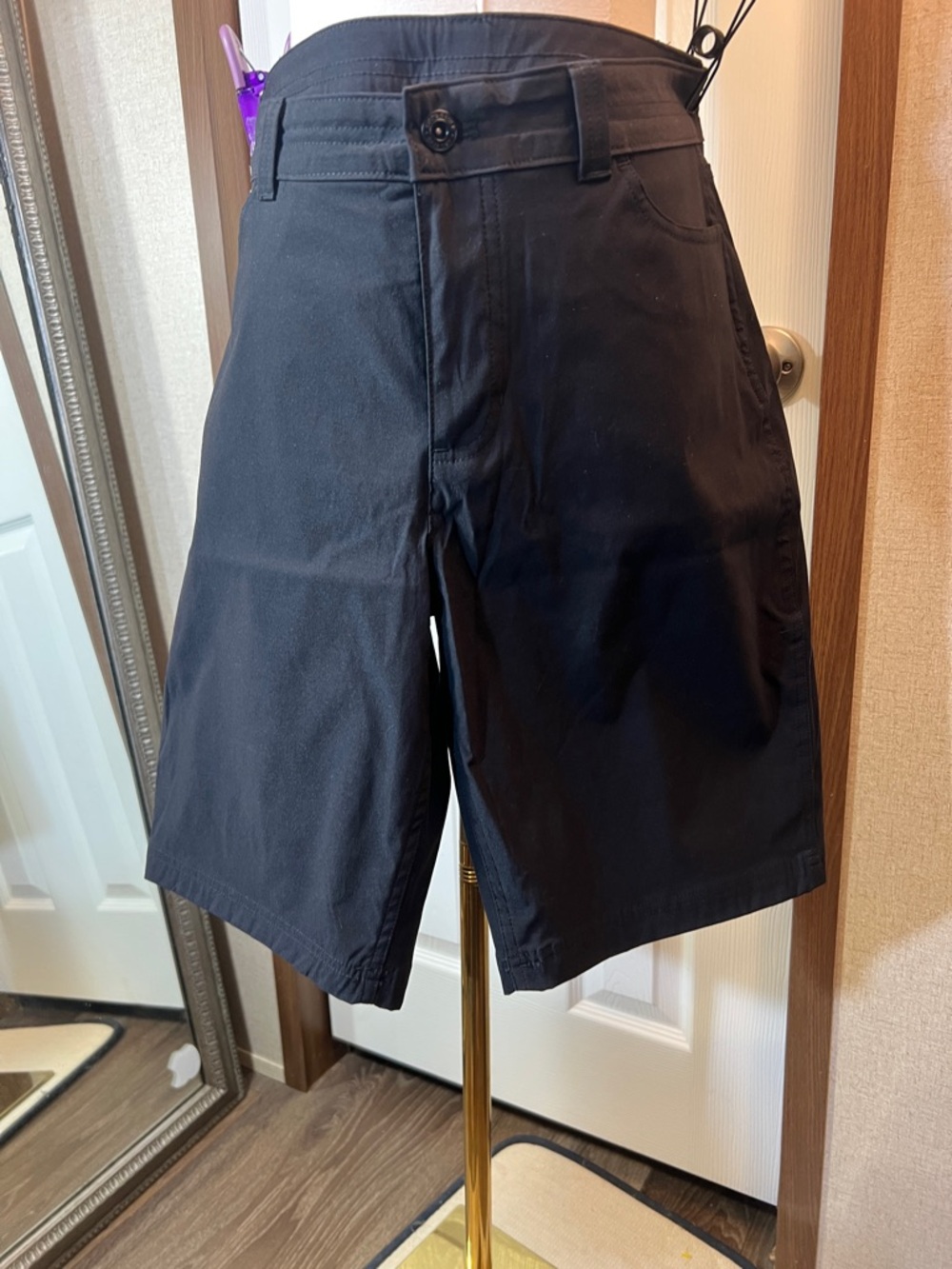 Eddie Bauer Black Flat Front women s Shorts